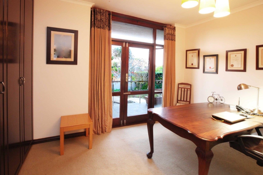 4 Bedroom Property for Sale in Welgemoed Western Cape
